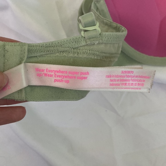 Victoria’s secret PINK Wear Everywhere Super Push Up Bra LightGreen Leopard Lace - Picture 3 of 3